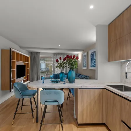 Town House Apartment